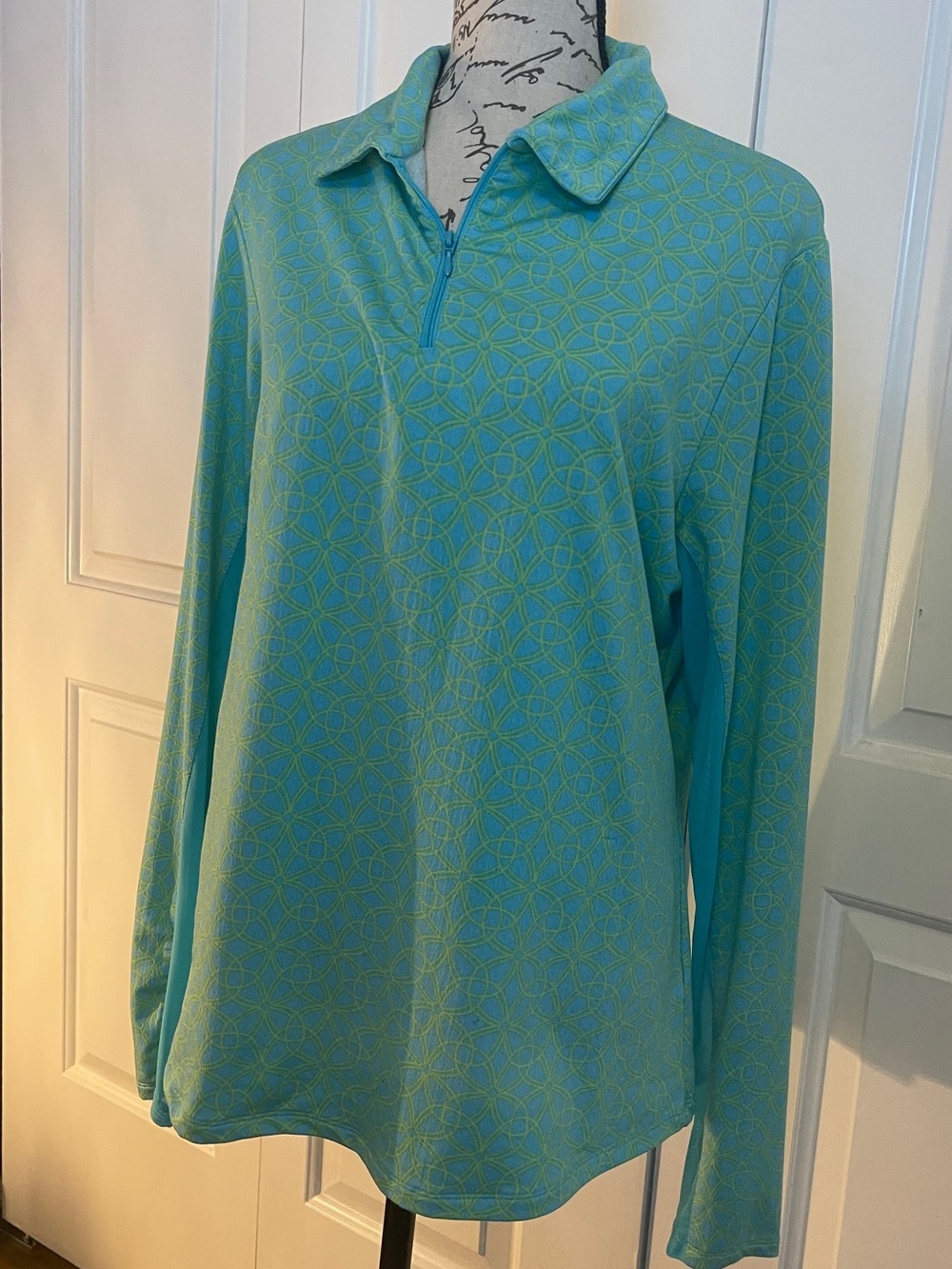 Lightweight Emerald 18 long sleeve top